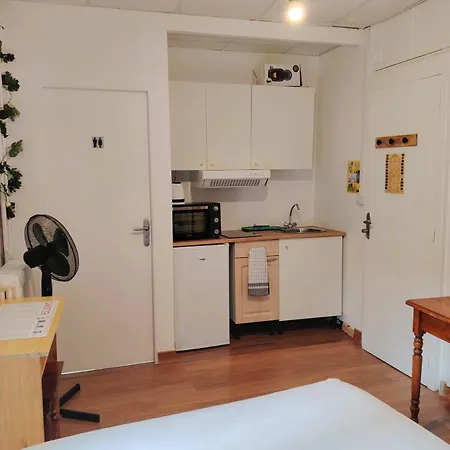 N2 Combes Apartment